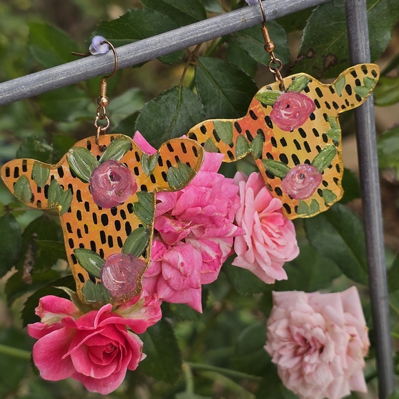 Hand-Crafted Handmade Earrings Boho Western Cow Floral Country Casual - E005 - Picture 3 of 7